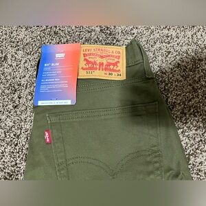 Levi's 511 Olive Slim Fit Twill Olive 30x34 💰 add to Bundle